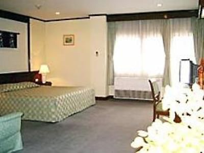 Holiday Mansion Hotel Bangkok Exterior foto